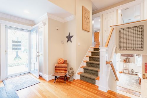 17 Dryden Way, Commack NY 11725-1927 exterior