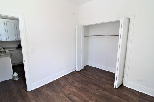 2234 California, Chicago IL 60645-3009 exterior