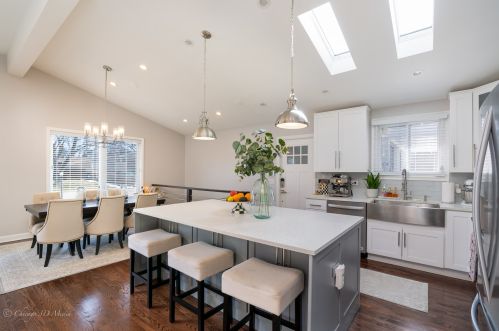 30 Fernwood Dr, Glenview IL 60025-4832 exterior