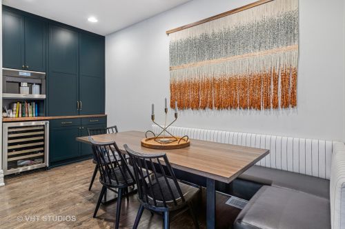 2044 Bissell St, Chicago IL 60614-4206 exterior