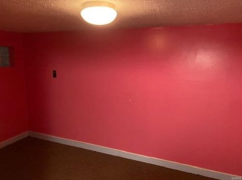 902 Pardella Ave, Saint Louis MO 63125-1756 exterior