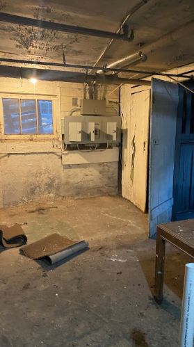 7755 East End Ave, Chicago, IL 60649-4537