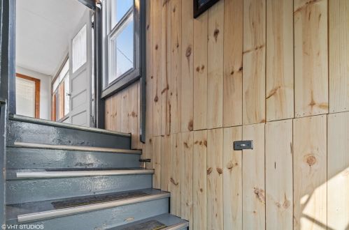 3913 Kenneth Ave, Chicago IL 60641-2838 exterior