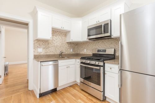 70 Phillips St, Boston, MA 02114