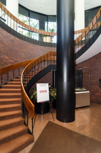 155 Harbor Dr, Chicago IL  60601-7315 exterior