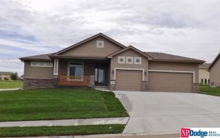 15416 Crown Point Ave, Omaha, NE 68116-4309