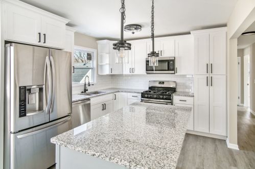 376 Hilkert Ct, Bull Valley IL 60014-5848 exterior