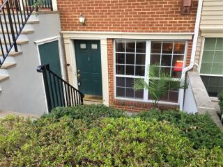 107 Vaughan Dr, Newark NJ  07103-3469 exterior