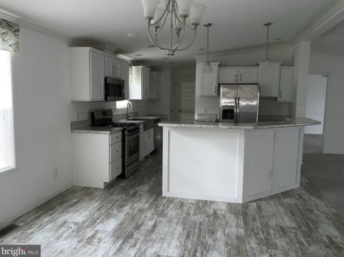 33501 Daisy St, Lewes, DE 19958-5320