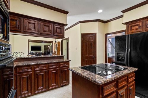 2907 Frst Gdn Dr, Humble TX 77345-1410 exterior