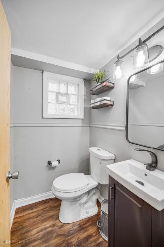 10027 Wallace St, Chicago IL 60628-1840 exterior