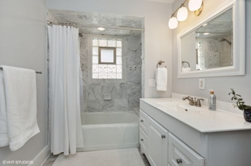 415 Oriole Trl, Bull Valley IL 60014-5934 exterior