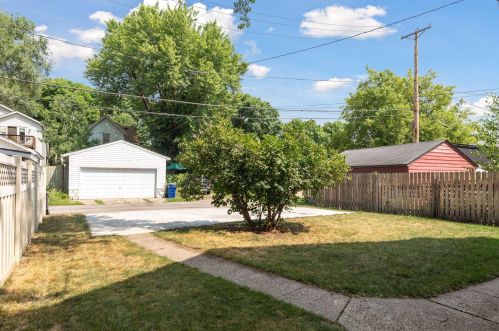 641 Ashland Ave, Saint Paul MN  55104-7090 exterior