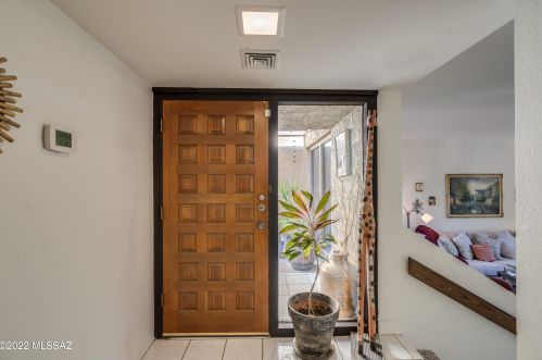 840 Placita Del Mirador, Tucson AZ  85718-1957 exterior