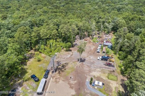 204 Bennetts Mills Rd, Jackson Twp NJ 08527-4260 exterior