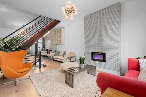 131 44th St, Pittsburgh PA  15201-3037 exterior