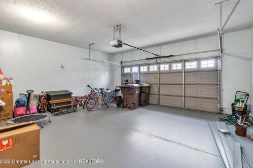 4106 Presidents Way, Dewitt MI 48820-7883 exterior