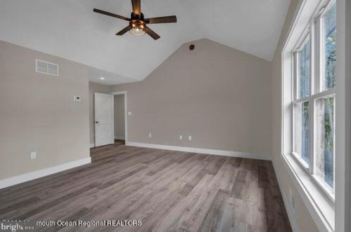 431 Virginia Ave, Berkeley Township NJ 08721-2811 exterior