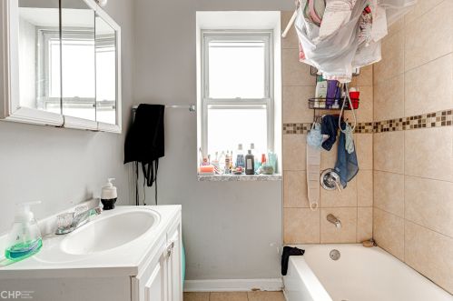 2415 Kildare Ave, Chicago IL 60629-4935 exterior