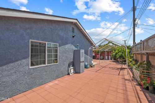 3223 Merced Pl, Oxnard CA 93033-5744 exterior