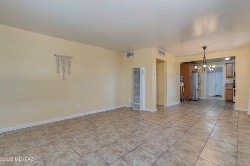 3009 Glenn St, Tucson AZ  85716-2141 exterior