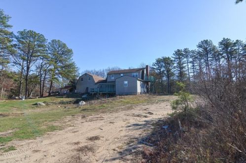 210 Greenhouse Rd, Coventry RI 02827-2101 exterior