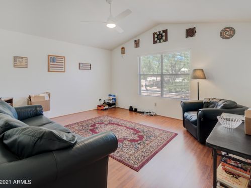 2124 Cathedral Rock Dr, Phoenix AZ 85045-1821 exterior