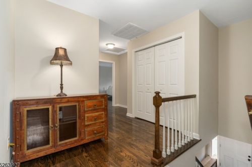 156 Kinnelon Rd, Kinnelon NJ  07405-2336 exterior