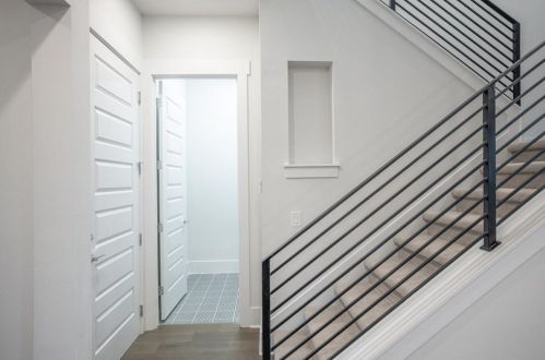 2011 Belford Dr, Austin TX 78757-8207 exterior