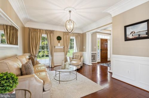 23309 Robin Song Dr, Clarksburg MD 20871-4500 exterior