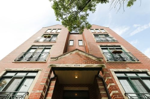 4210 California Ave, Chicago IL  60618-1513 exterior