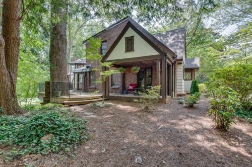 1289 Beech Vly Rd, Atlanta GA 30306-3123 exterior