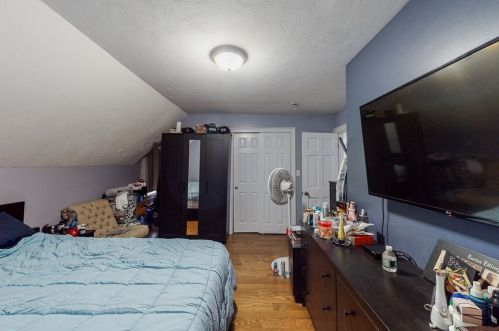 2 Morton St, Taunton MA 02780-3035 exterior