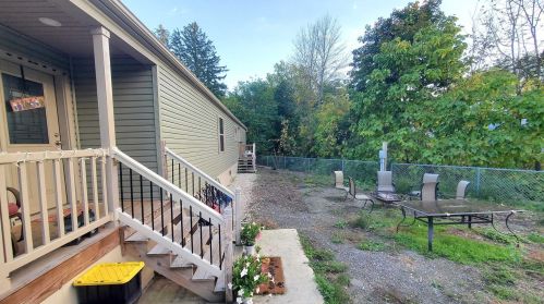 1104 Dutchess Tpke, Poughkeepsie NY 12603-6438 exterior