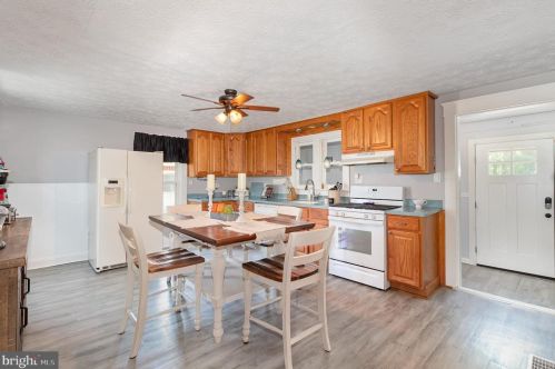 2189 Baltimore Pike, Hanover PA  17331-9610 exterior