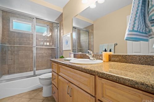 537 Candlewood St, Brea CA 92821-3619 exterior