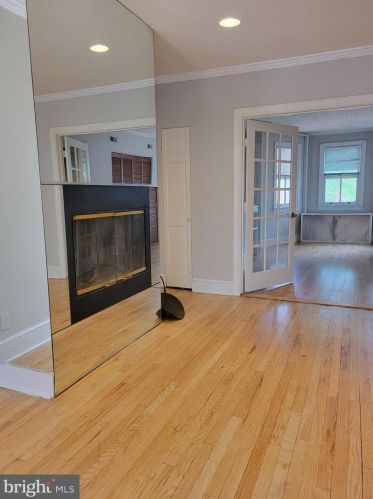 215 8th St, Washington DC  20002-6105 exterior