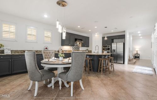 1404 Donegal Way, Oxnard CA  93035-1442 exterior