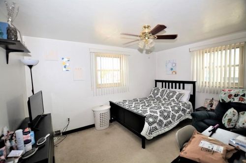 631 Mount Royal Blvd, Pittsburgh PA 15223-1053 exterior