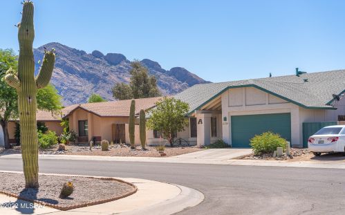 1533 Oak Shadows Dr, Tucson, AZ 85737-7730