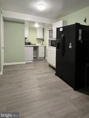 8717 Liberty Ln, Rockville MD 20854-3638 exterior