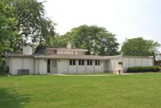 647 Bay Point Rd, Milwaukee, WI 53217-1349