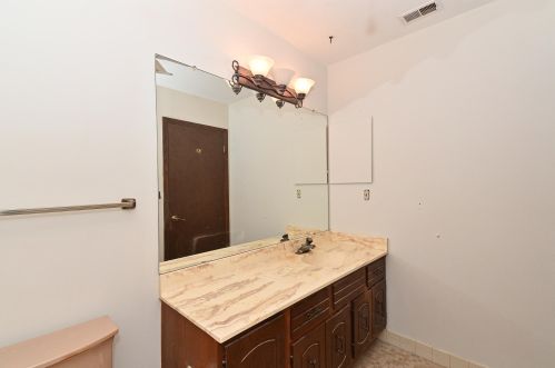 9027 70, Milwaukee WI 53223-2151 exterior