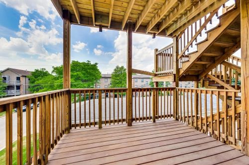 4858 Champlain Ave, Chicago IL 60615-1506 exterior