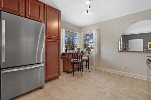 3127 Rochelle Ave, Milwaukee WI 53209-2505 exterior