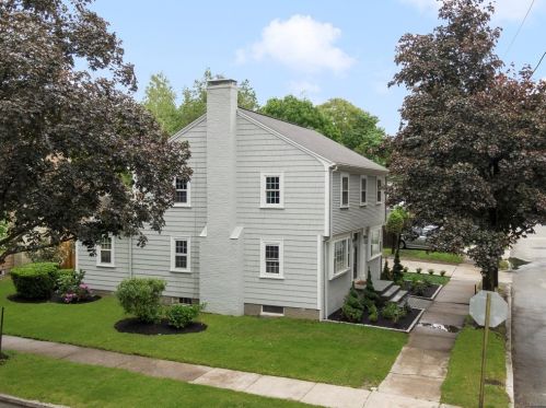 4 Mount Ave, Providence RI  02906-3410 exterior