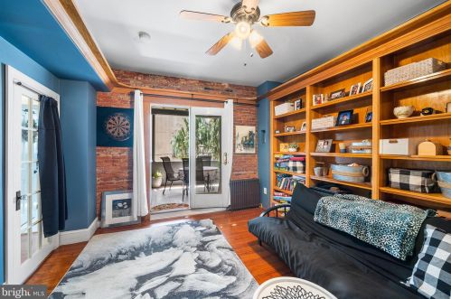 714 Carpenter St, Philadelphia PA  19147-3908 exterior