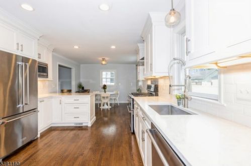 418 Prospect St, Westfield NJ 07090-3904 exterior