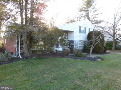674 Bobwhite Ln, Huntingdon Valley, PA 19006-2118