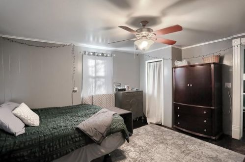 1526 State Ave, Moon Twp PA  15108-2052 exterior